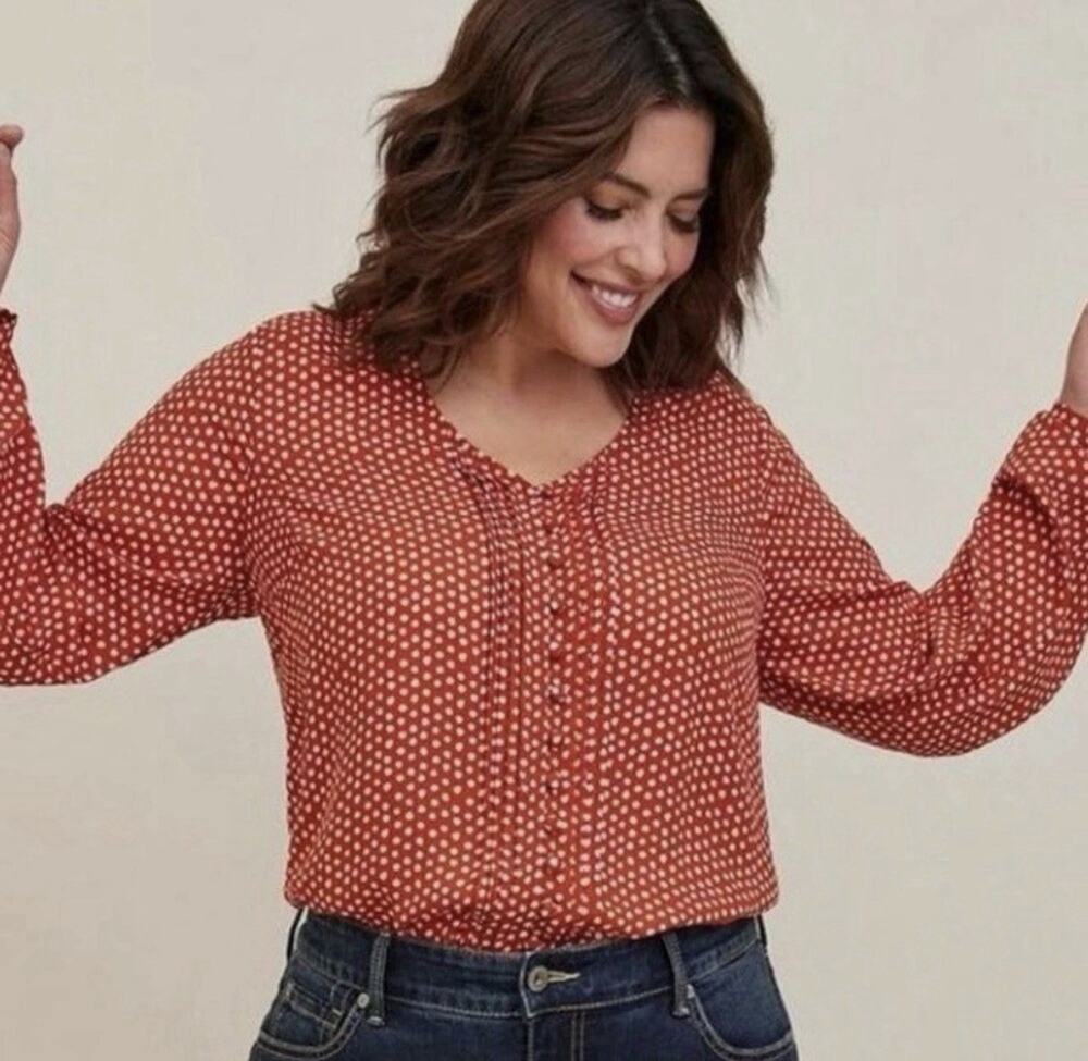 Torrid Pintuck Rust Polka Dot Blouse Size 2X